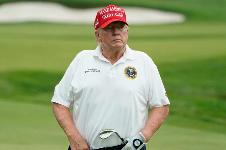¿Trampas en casa? El polémico historial de Donald Trump en sus campos de golf